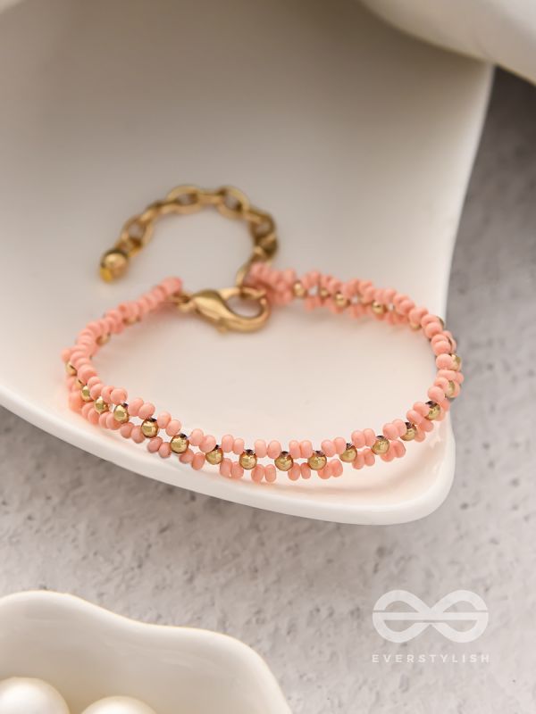 The Dahlia Aisle- Golden Beaded Bracelet