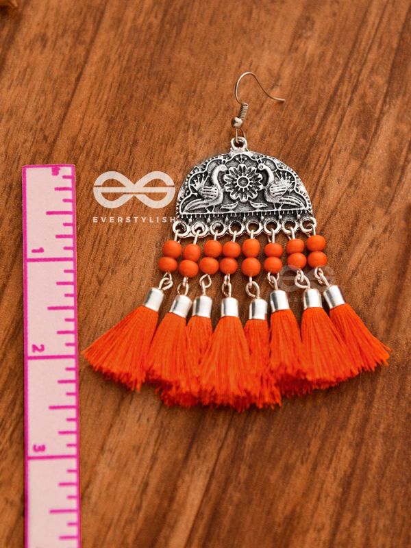 The Vintage Peacock Artwork Tassel Earrings(Orange)