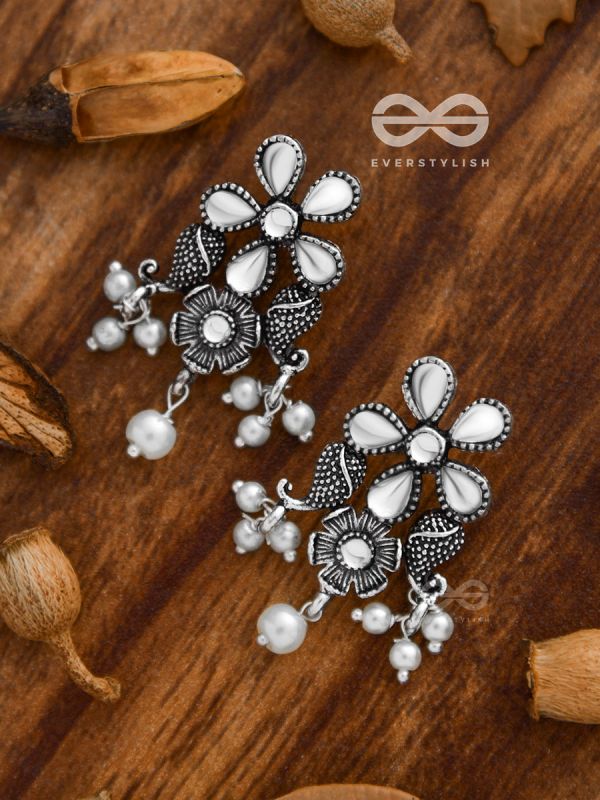 'A Floral Fantasy' - Embellished Oxidised Earrings (Droplet White)