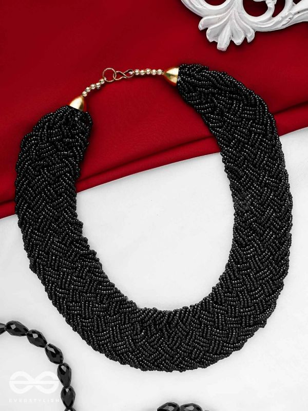 The Beauteous Braided Criss-Cross Beaded Necklace (Black)