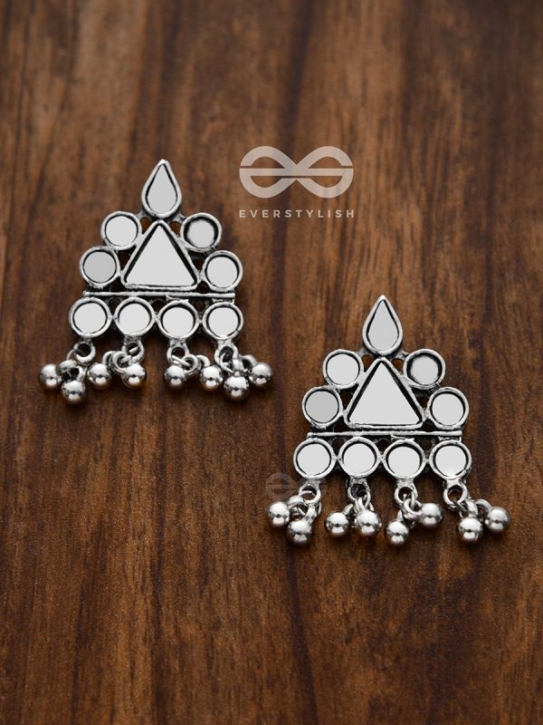 Simply a Class Apart - Gorgeous Statement Mirror Neckpiece And Earrings Set