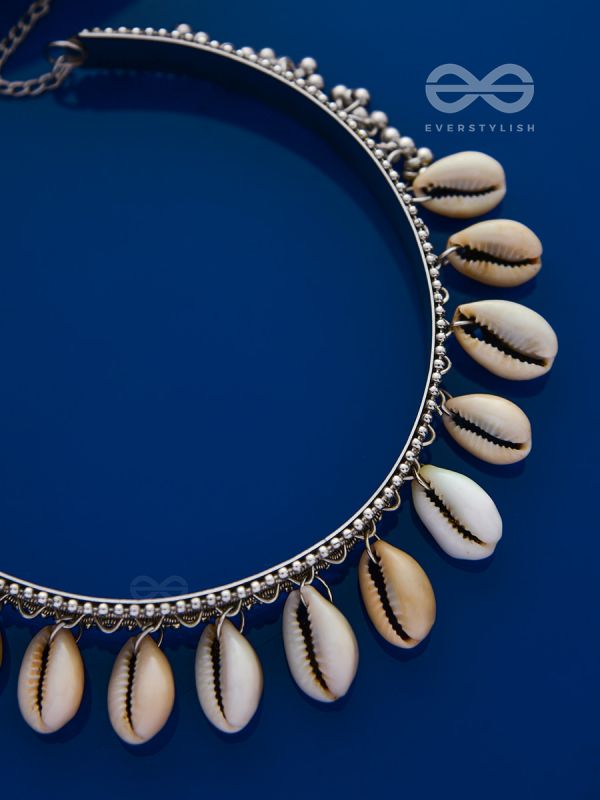 A Bohemian Indulgence - Oxidised Shell Choker Neckpiece
