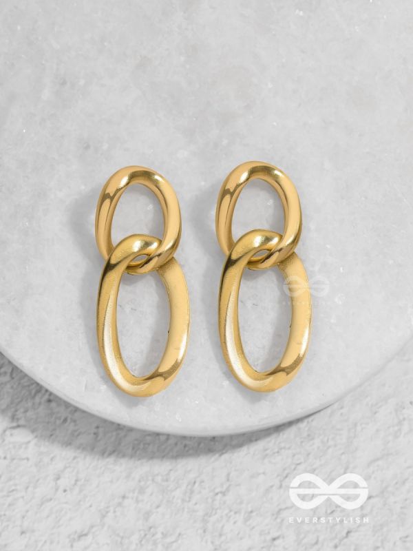 Delicate Interwined Gold Chain Dangler Earrings