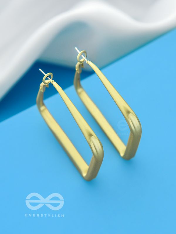 The Eccentric Squares - Golden Statement Hoops