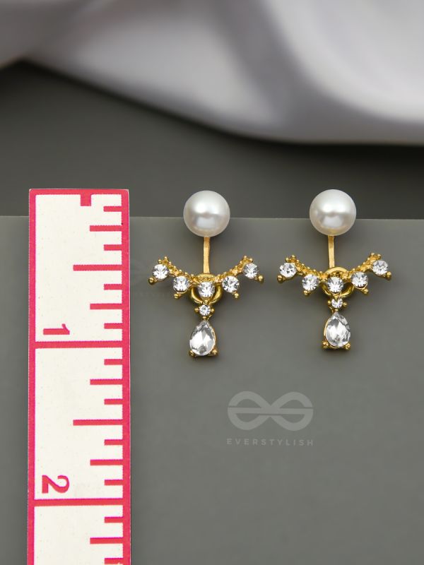 The Majestic Pearl Chandeliers - Golden Statement Earrings