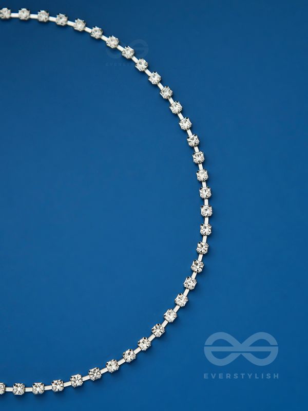 Elegance around my Neck - Silver Statement Neckpiece