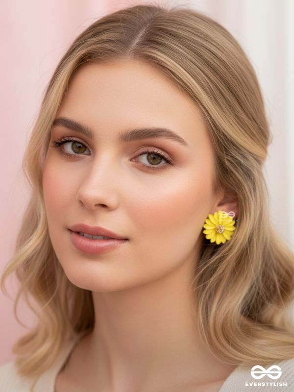 BLOOMING BLOSSOMS - Statement Stud Earrings (Bumblebee)
