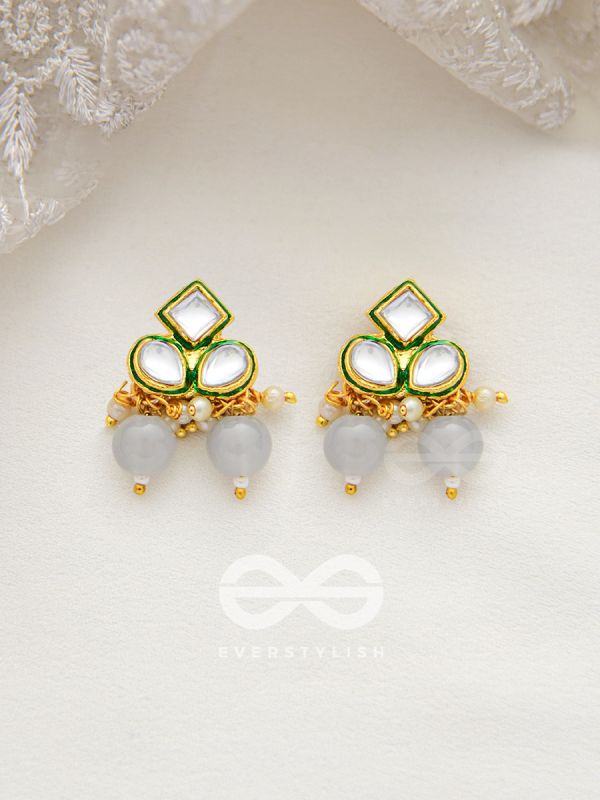 The Magical Mystique - Set of Statement Earrings and Choker (Grey)