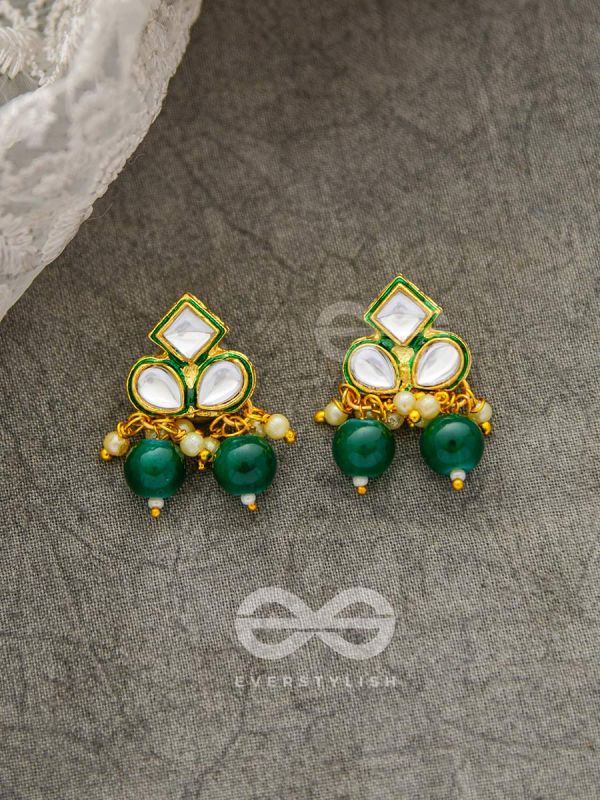 The Magical Mystique - Set of Statement Earrings and Choker (Green)
