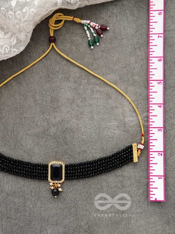 THE MYSTICAL MAGNIFICENCE - SET OF STATEMENT CHOKER AND EARRINGS (Black)