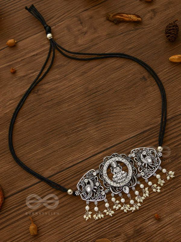 The Opulence of Devotion- Statement Set of Earrings and Choker