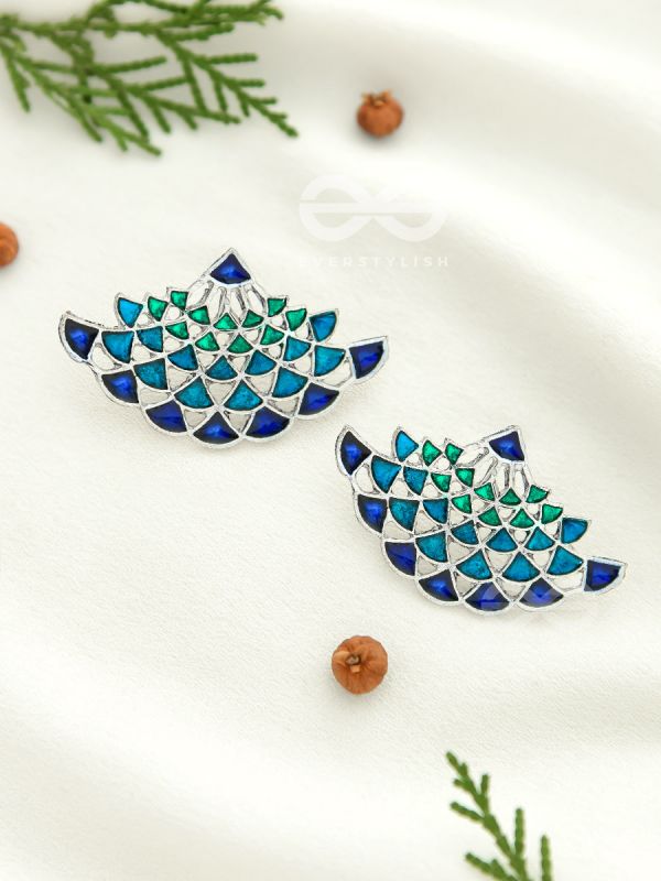 The Waves of Ocean - Exquisite Enamelled Earrings