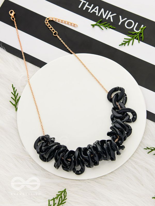 A Chunk of Chic- Golden Statement Neckpiece