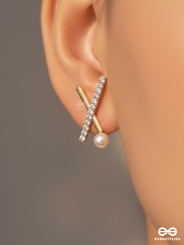 Star Crossed- Rhinestones Studded Pearl Golden Earrings