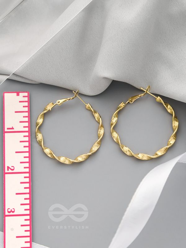 The Ruffled Ring- Minimalist Golden Hoops