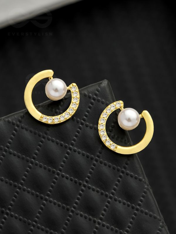 The Lunar Halo- Golden Pearl Earrings