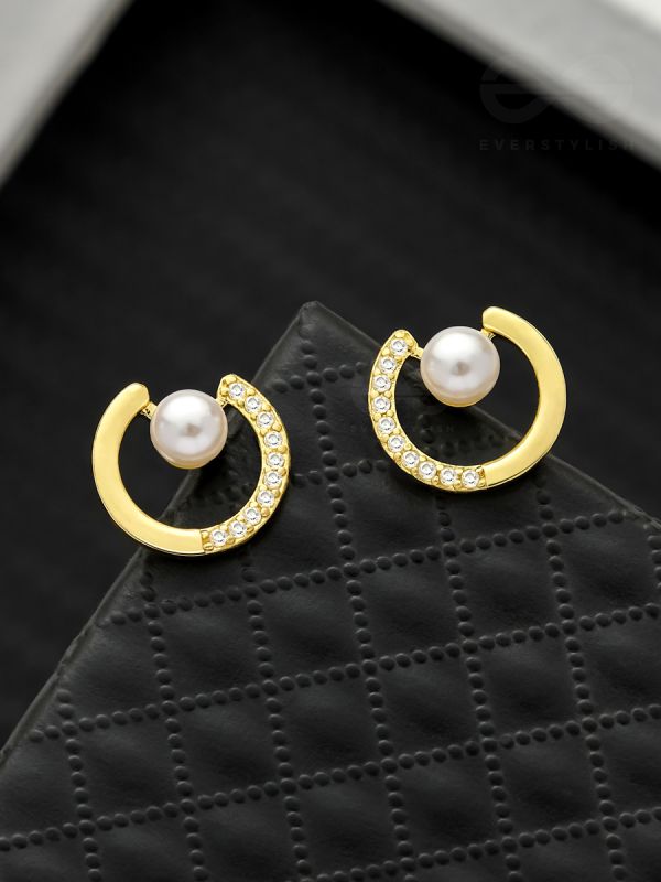 The Lunar Halo- Golden Pearl Earrings