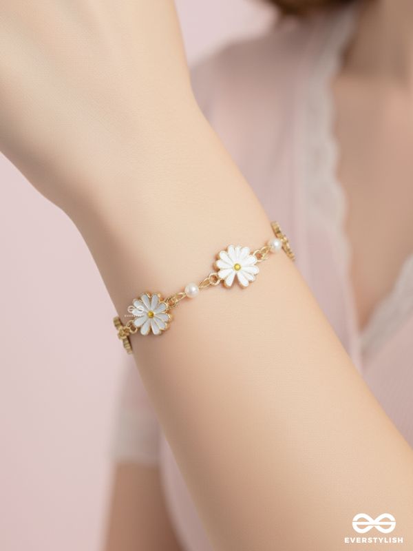 The Valley of Flowers- Enamelled Golden Bracelet (White)