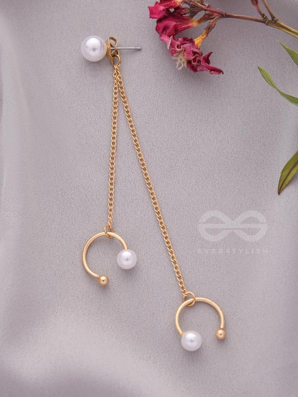 The Flipped Smile- Golden Pearl Ear Cuff (Single Ear)