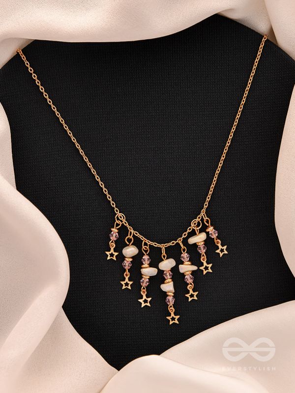Star-Studded Sky- Golden Stone Necklace With Anti-Tarnish Coating 