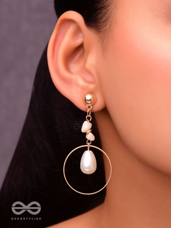 The Lord of the Rings- Golden Pearl Earrings