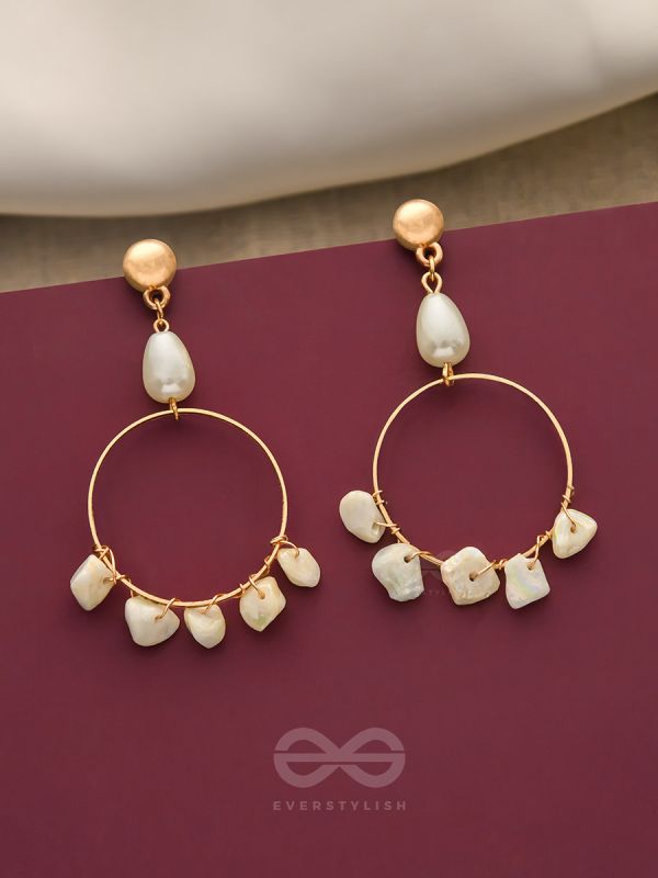 The Snow Globe- Golden Stone Earrings
