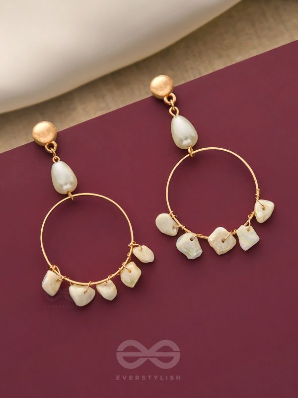The Snow Globe- Golden Stone Earrings