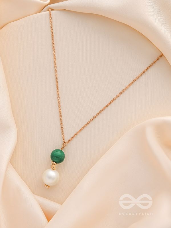 Flora N Fauna- Golden Pearl Necklace With Anti-Tarnish Coating 