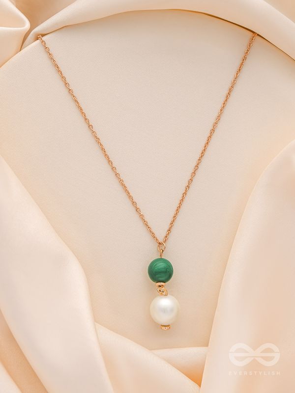 Flora N Fauna- Golden Pearl Necklace With Anti-Tarnish Coating 