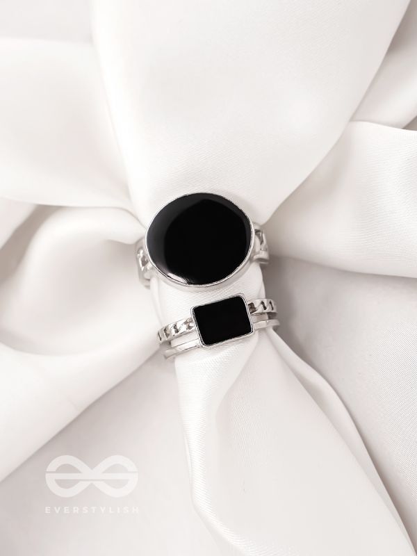The Ebony Wonders- Set of Two Silver Rings