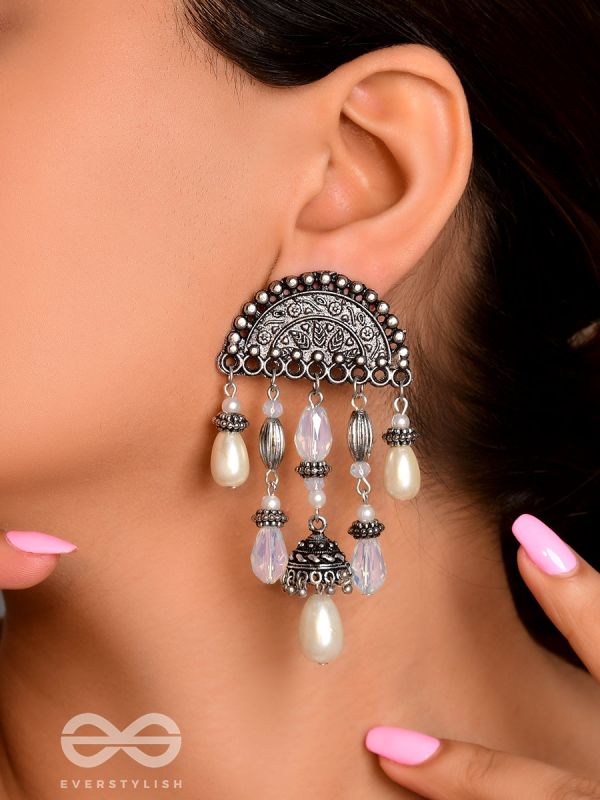 The Bohemian Tones- Oxidised Pearl Earrings
