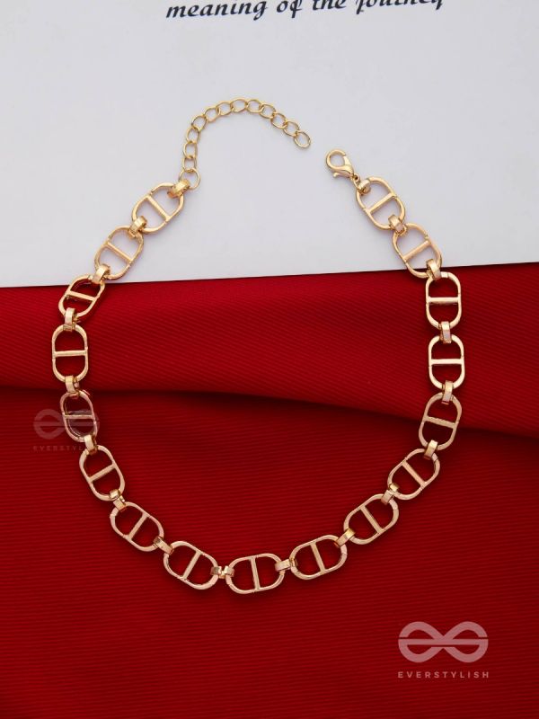THE BOLD IMPRESSION - GOLDEN STATEMENT NECKPIECE