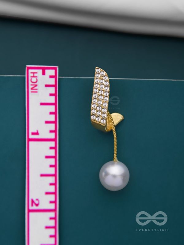 THE MELODIC TWIST - GOLDEN EMBELLISHED EAR JACKETS