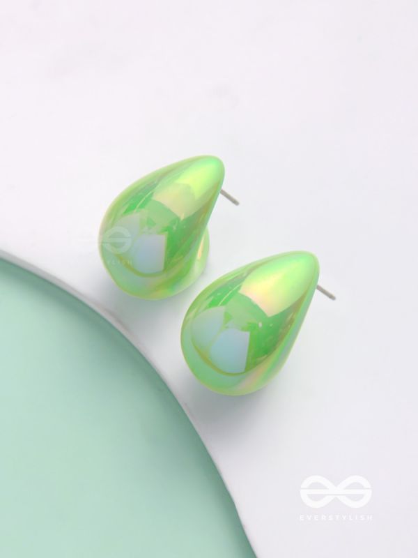 Shining Crescents - Holographic Acrylic Earrings (Green)
