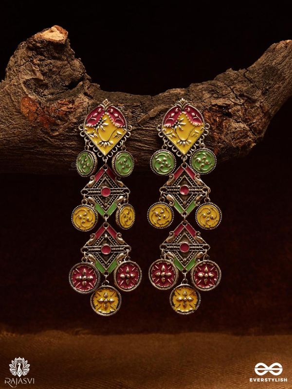 FOLK FLAIR – VIBRANT TRIBAL LONG EARRING