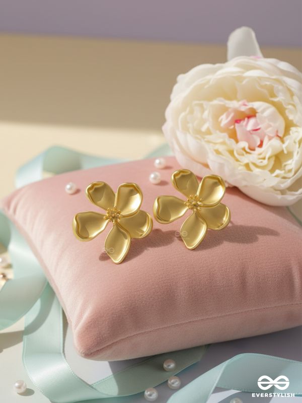 MELLOW MARIGOLD – MATTE FINISH FLORAL EARRINGS