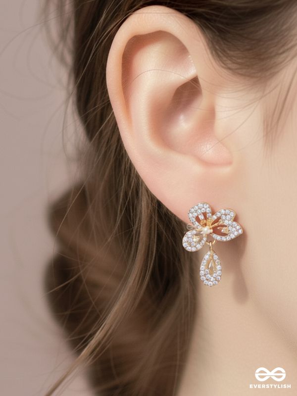 SHINE BLOOMLET – SPARKLY PETAL DROP EARRINGS