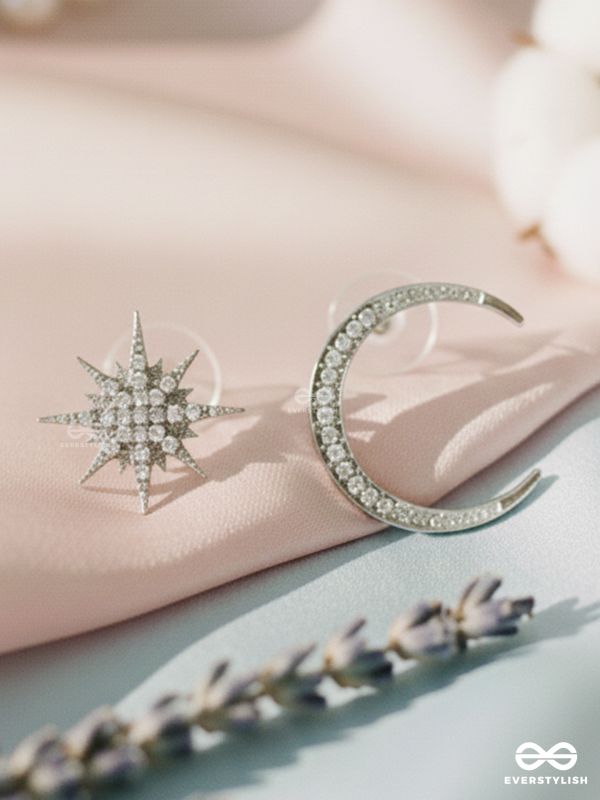 TWILIGHT DUO – STAR & MOON STUDS