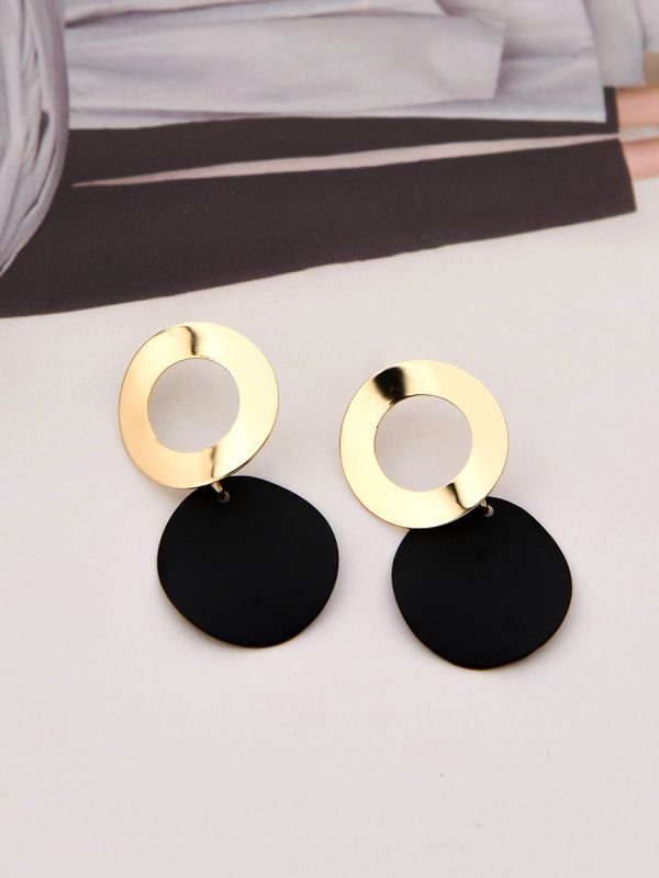 The Geometric Glam Earrings - Golden Black 