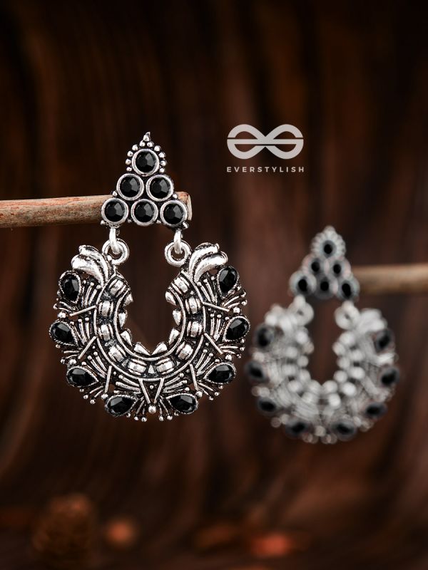 An Intricate Shimmer (Onyx Black) - The Embellished Oxidised Collection