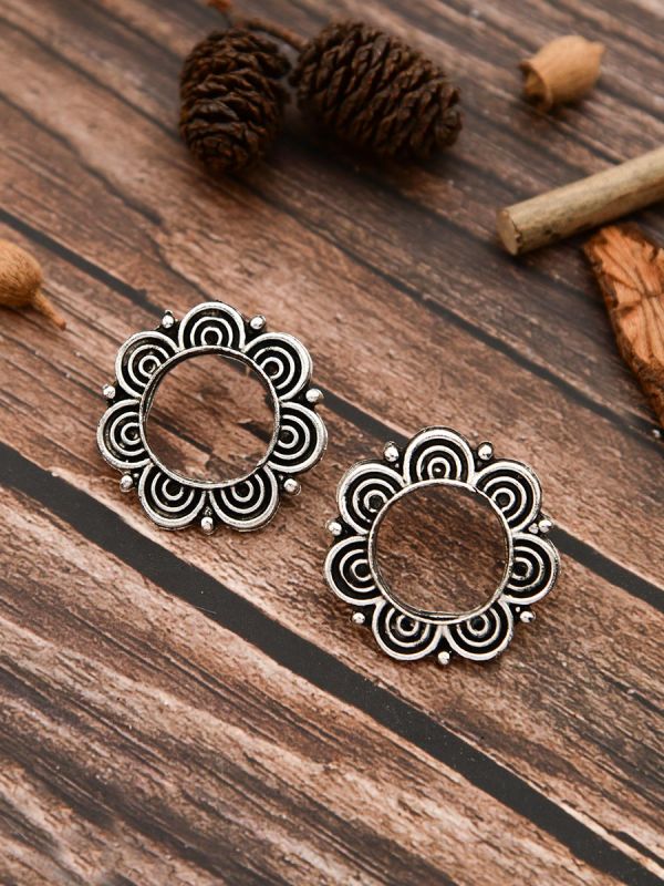 The Cute Florals - Oxidised Boho Studs