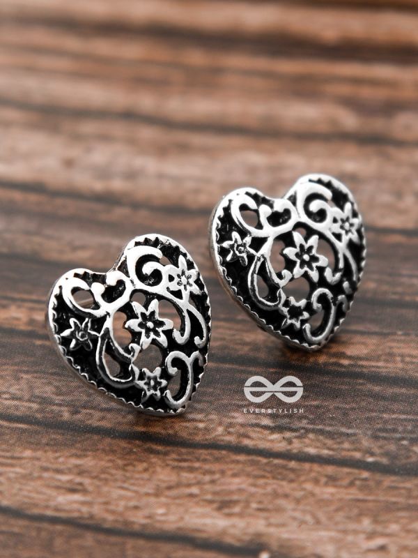 The Intricate Heart Studs - Tiny Trinket Earrings