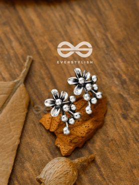 The Little Dotted Floral Studs - Tiny Trinket Earrings