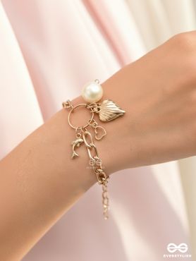 Life's a Beach - Sea-lover's Statement Bracelet