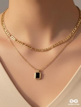 OUT OF THE DARK - BLACK MULTILAYERED NECKPIECE