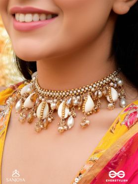 Gohiranya - The Majesty Drops - Beads, Shells And Glass Drops Hand Embroidered Neckpiece
