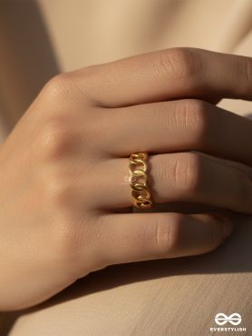 INTERTWINED GLORY -  STAINLESS STEEL ANTI-TARNISH GOLDEN RING