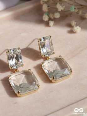 GOLDEN ICE - LUXURIOUS CLEAR STONE EARRINGS