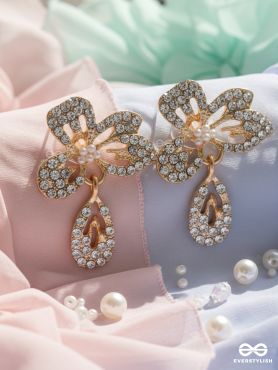 SHINE BLOOMLET – SPARKLY PETAL DROP EARRINGS