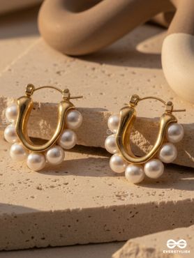 PEARL BAND – ELEGANT PEARLED MINI HOOPS